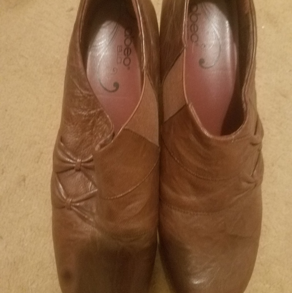 Abeo shoes
